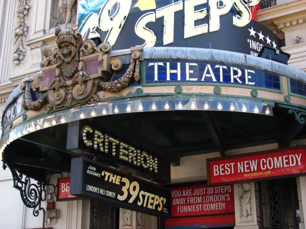 Criterion Theatre celebrates anniversary with free tickets for young people 💫💫💫 150 free tickets a week will be given to young people between 22 April and 14 June to mark the event dramaandtheatre.co.uk/news/article/c… #CriterionTheatre #anniversary #freetickets #theatre #london #LDN