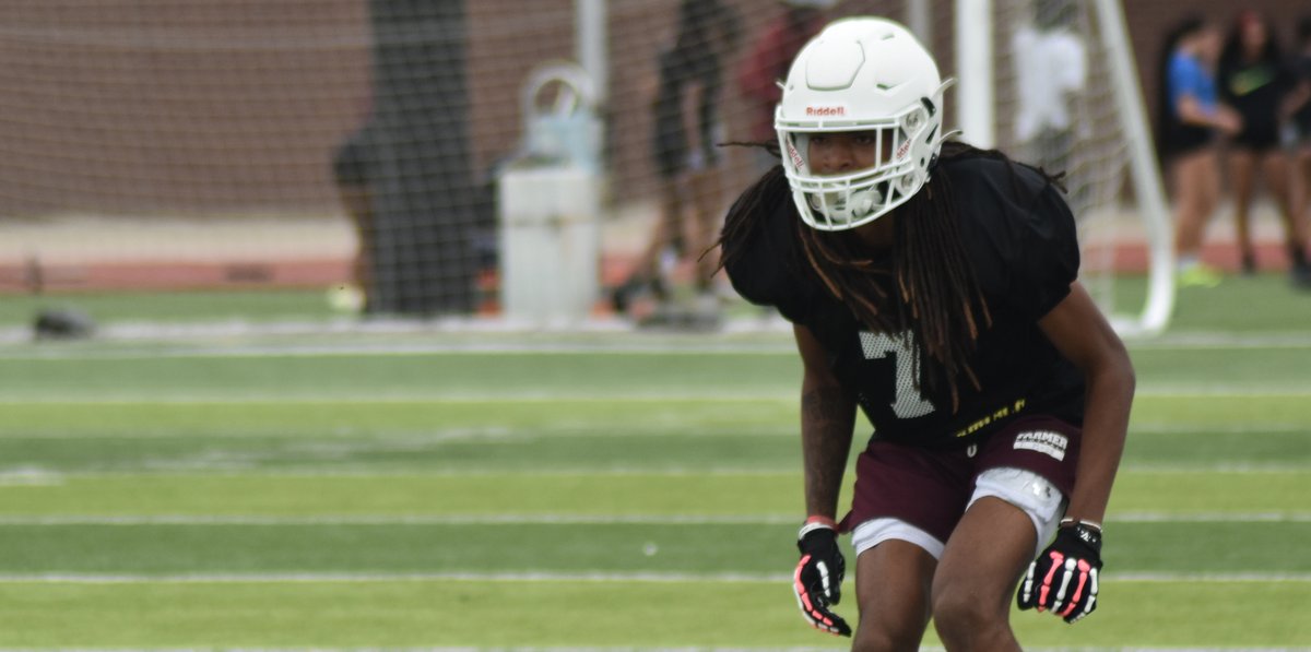 2027 Lewisville CB Taelyn Mayo has already seen his recruitment start to pick up with offers from Arkansas State, Oregon, San Diego State, Texas, Texas A&M and UTSA as he gets ready for his sophomore season. 

@CoachStuJohnson | @LHSFball | @TaeMayo04155