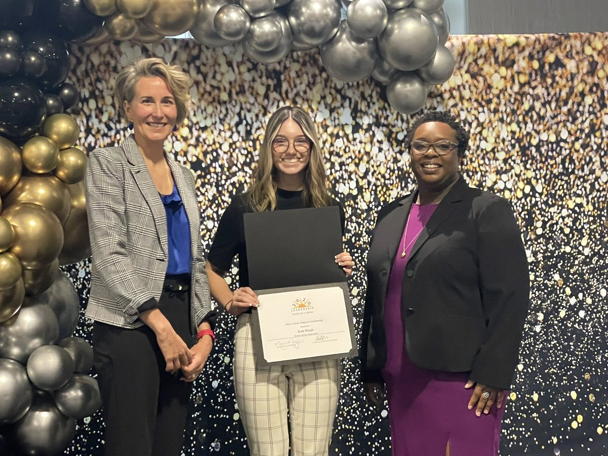 Kaia Haigh is presented with the Nita's Great Achievers award for $1,000 at the 20/20 Leadership Awards ceremony on UMKC campus! Congratulations Kaia! So proud of all our great BRAVES!