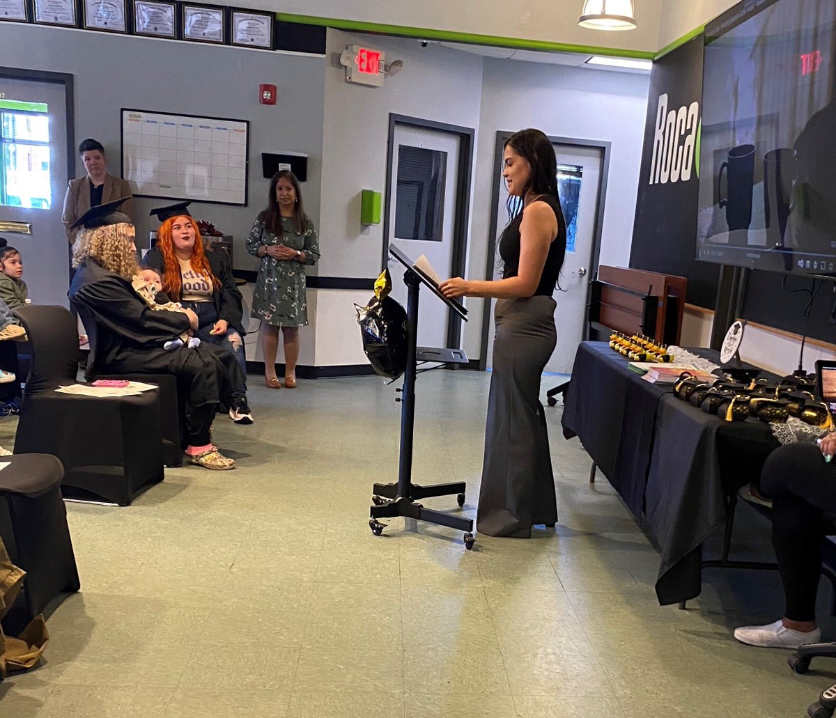 The Recently, the Community Foundation of Western Massachusetts paid a visit to Roca Springfield, joining us in celebrating the graduates from our young women's program. Thank you @CFWM413 for joining us!