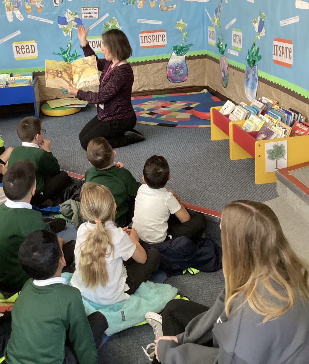 HighwoodPrim1G's tweet photo. We had a lovely trip to Woodley Library! https://t.co/pev7JySFC9