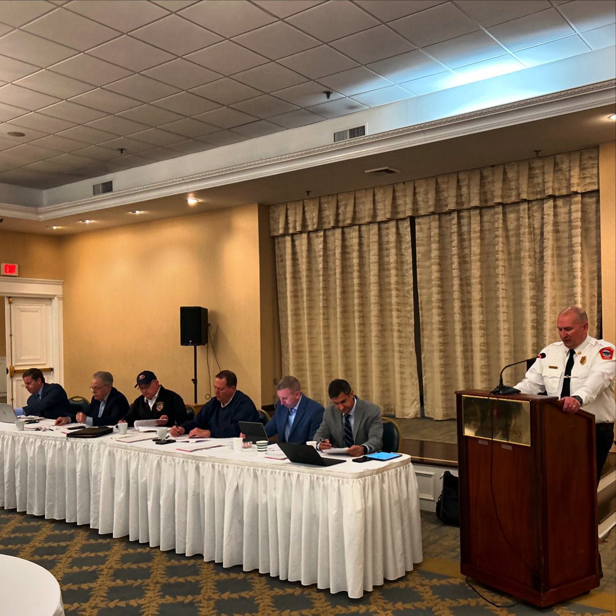 NEFireChiefs's tweet photo. Fire Chiefs Association of Massachusetts Board of Directors recent monthly meeting. @MassFireChiefs
.
#fcam #firechiefs #firefighting #firelife #firedepartment #massachusetts https://t.co/1vdZzxVz3i