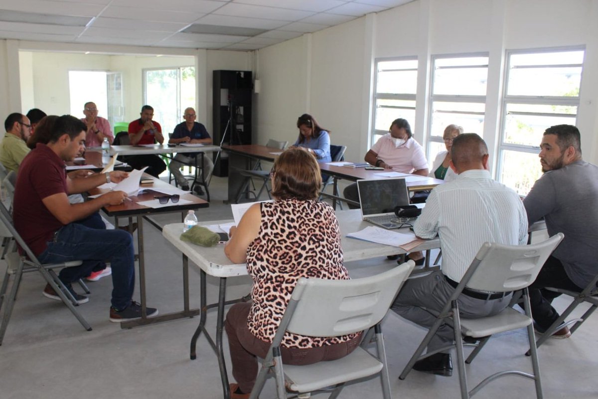 Alejandr0Nochez's tweet photo. 📍 #Ayutuxtepeque
Este jueves he coordinando la Última Reunión Extra Ordinaria No. 8 del 2024, del Concejo Municipal (2021 - 2024), donde se han abordado diferentes temas del funcionamiento de la municipalidad.
TU BIENESTAR ES MI PRIORIDAD
Alejandro Nóchez
"Cerca de la Gente" https://t.co/gV42AMOHgw