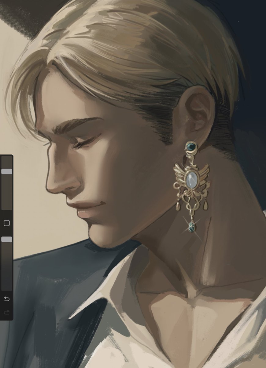 Pretty Commander 
#ErwinSmith #AttackOnTitan 👑