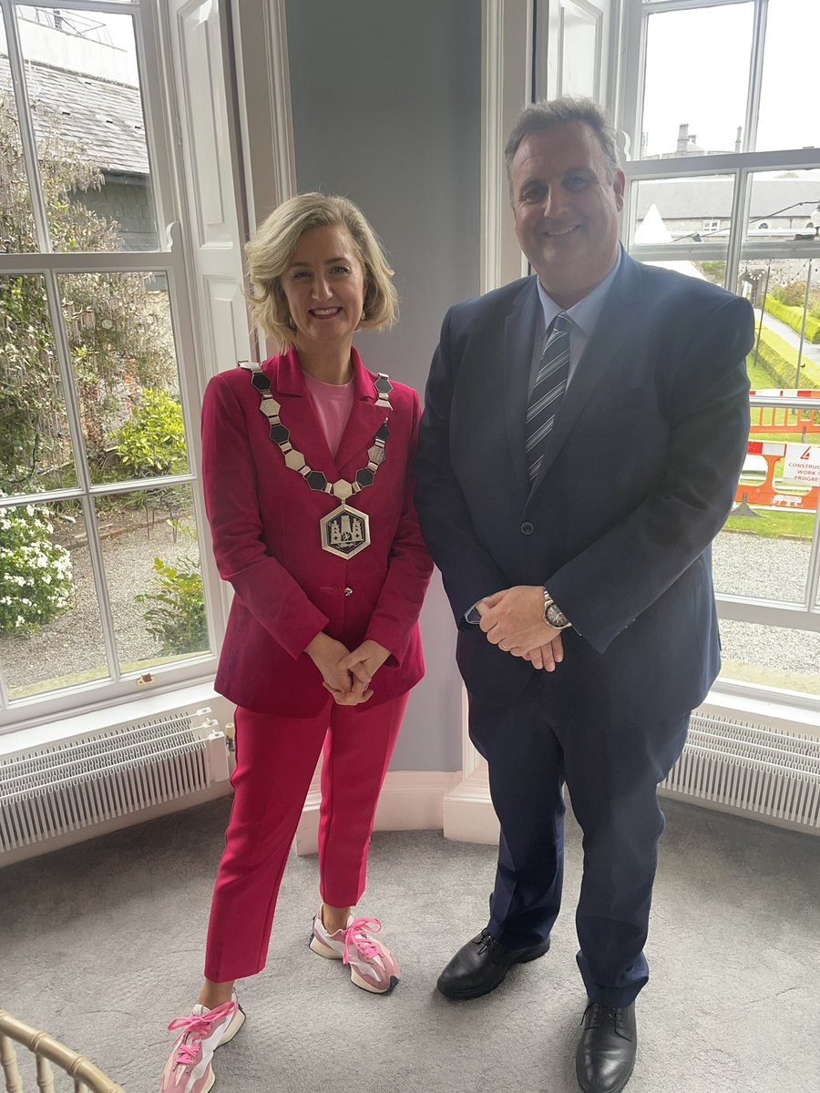 Thanks to everyone who attended our #KilkennyChamber AGM today at @ButlerHouseKK Congratulations to our new president Anne Barber and welcome to all of our new board members.We are really looking forward to a busy year ahead #kilkenny #kilkennybusiness #agm
