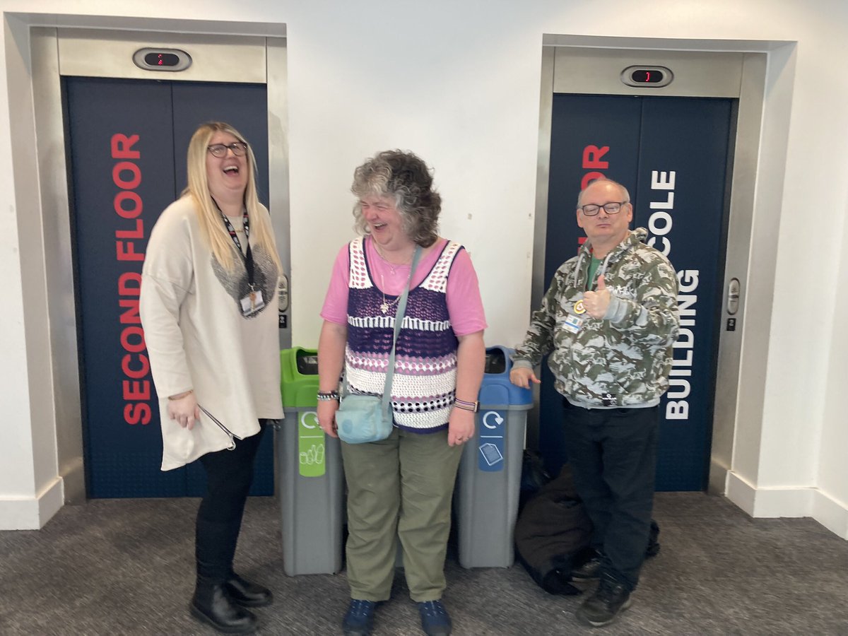 Eric and Louise were teaching social work & Learning Disability Nursing students @SalfordUni. They talked about their lives and what they thought makes good support. They did such a fantastic job that we have been asked to do the session again next year 😊
👏 👍 #PutPeopleFirst