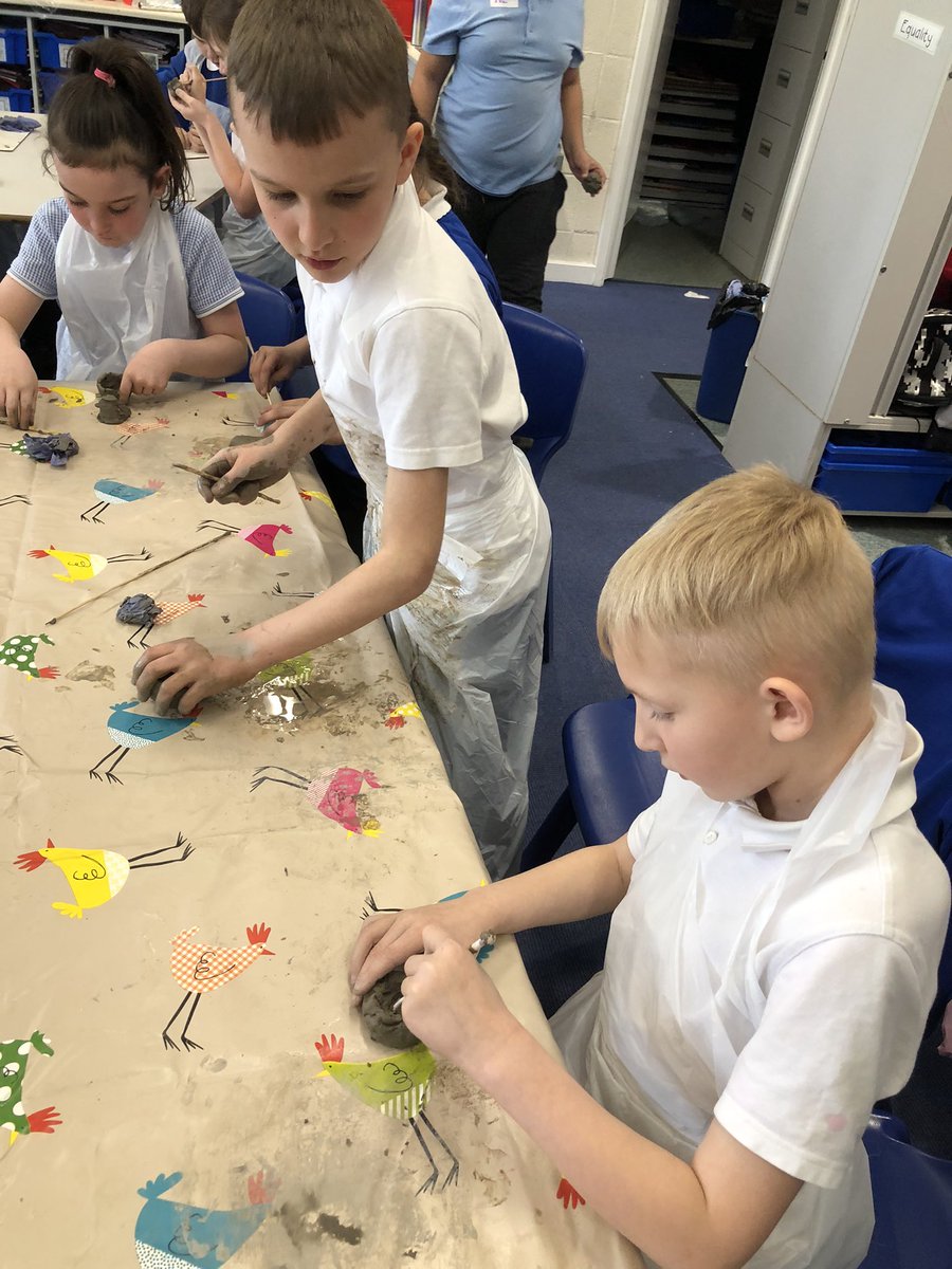 Class 3/4S tweet media