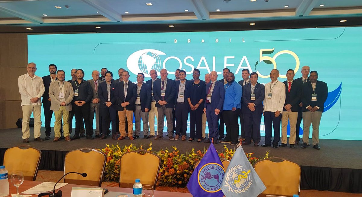 OIRSAoficial's tweet photo. En #COSALFA 50 asisten delegados de 🇦🇷🇧🇷🇧🇴🇨🇱🇨🇴🇪🇨🇬🇾🇵🇦🇵🇾🇵🇪🇸🇷🇻🇪🇺🇾 y organismos internacionales. 

👉🏽Por la región #OIRSA, el director reg. de Salud Animal, Abelardo De Gracia; el director de S.Animal de @MIDAPma🇵🇦, Concepción Santos Sanjur; y Manuel González como observador técnico. https://t.co/gflkYPLz4A