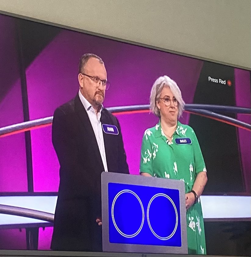 It’s as if they put this episode out after listening to the podcast! Contestant in a suit. #TheRestIsEntertainment @richardosman @MarinaHyde