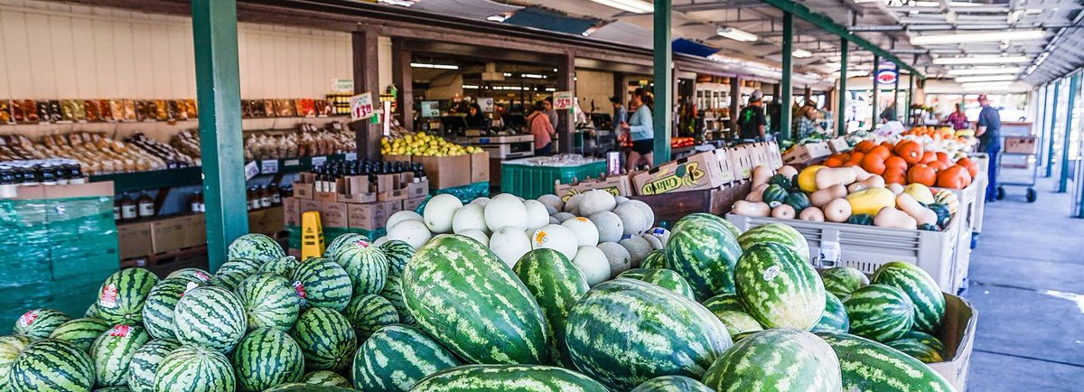 🥳 Andy's Produce Market in Sebastopol is celebrating its 60TH ANNIVERSARY on Saturday, May 4! From 10-2 the market will have special prices, food vendors and tastings from local vendors, a taco truck serving 60 CENT TACOS, giveaways and more from 10-2. andysproduce.com
