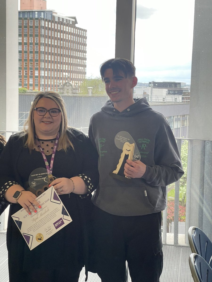 A Day of Celebrations today for <a href="/BannermanHigh/">BannermanHigh School</a> 🎊 Congratulations to our S6 Leaver who won <a href="/CofGCollege/">City of Glasgow College</a> Foundation Apprenticeship Student of the Year Award! We couldn’t be prouder! 🏆