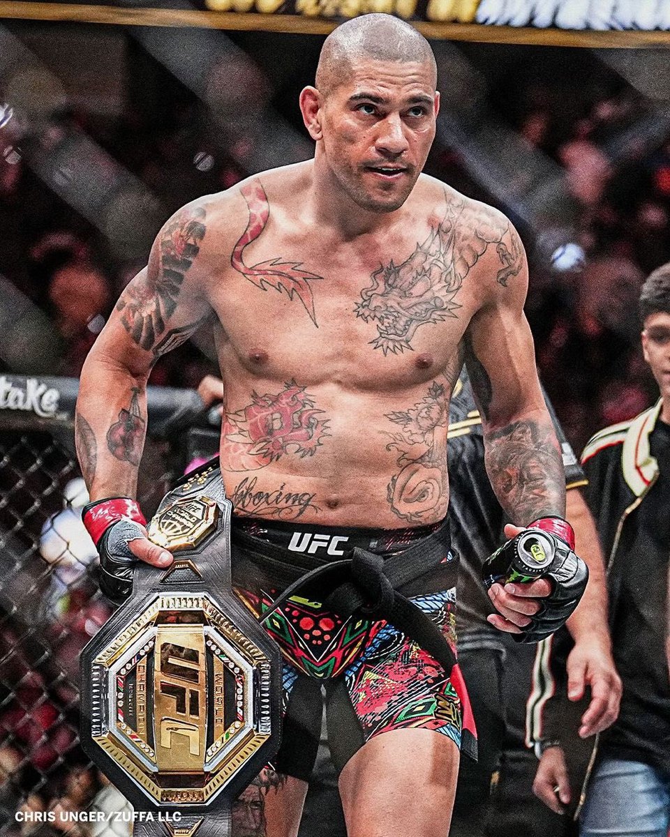 Will Alex Pereira become a 3-Division UFC champion? Middleweight- ✅ 🏆 Light Heavyweight- ✅🏆 Heavyweight ❓ #UFC #AlexPereira