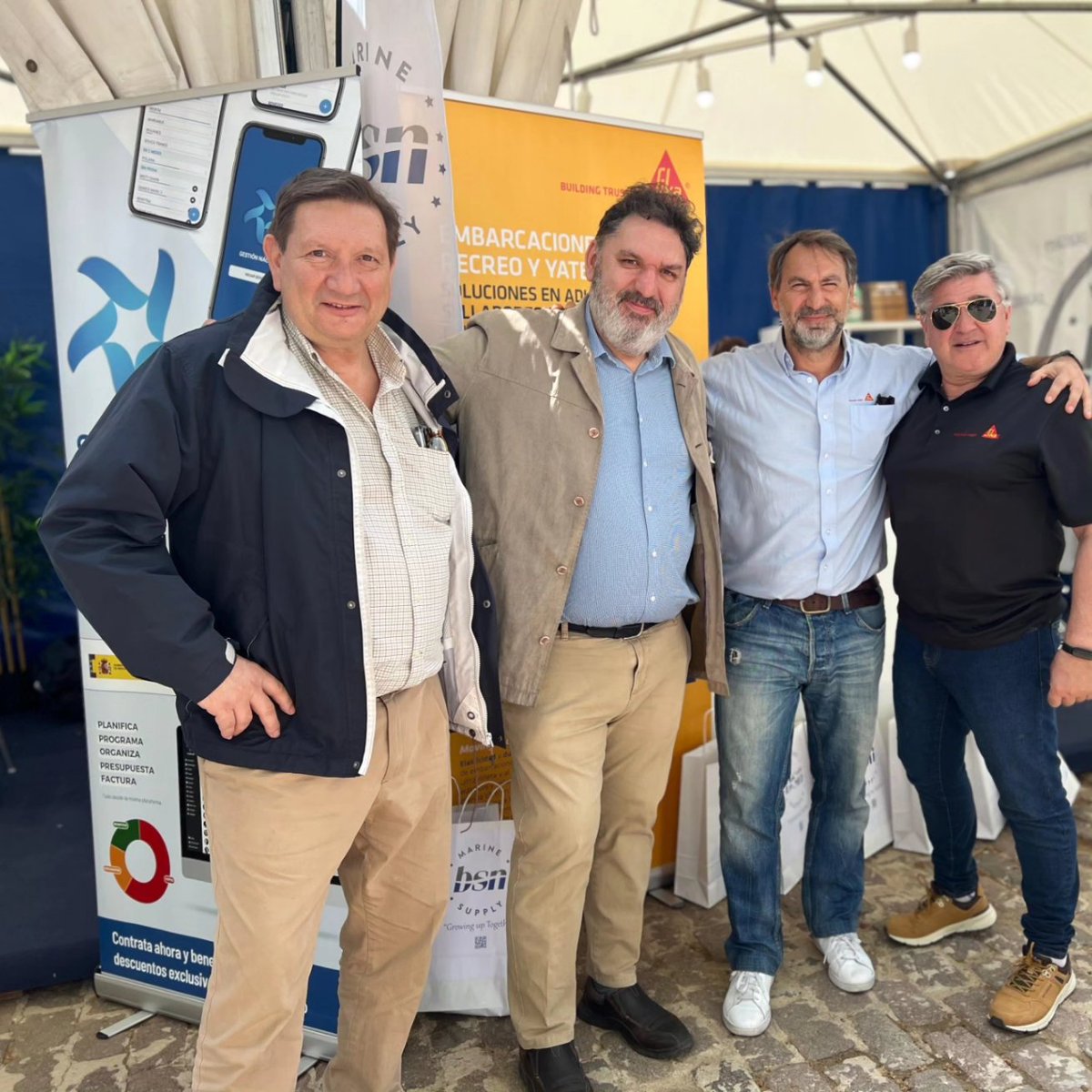 SikaSpain's tweet photo. Hoy el equipo de #SikaMarine ha estado presente en el @PalmaBoatShow, visitando los stands de #nuestrosdistribuidoresSika #anicla y #bsnmarinesupply
#SikaMovingIndustriesForward https://t.co/ptu64BtX5P