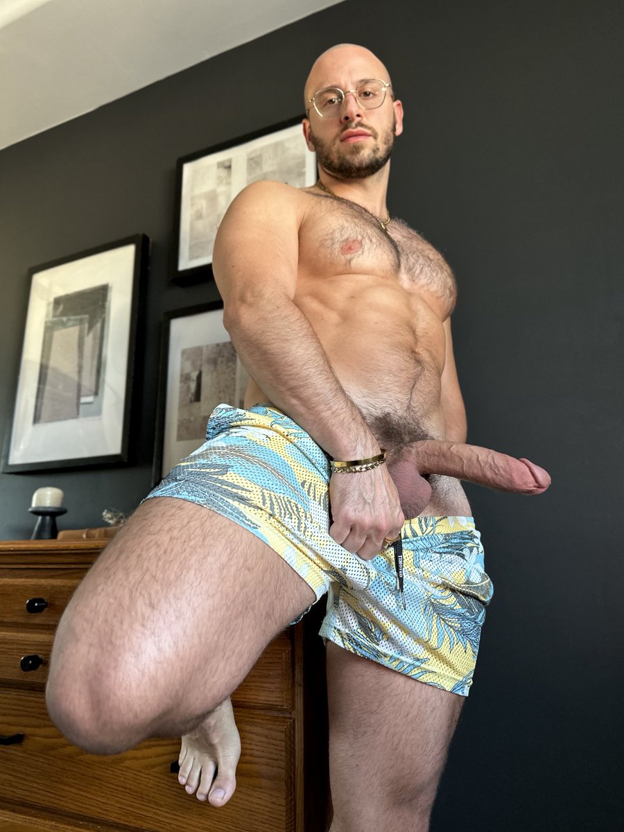 Lydian_Grey's tweet photo. Who ordered the boyfriend d*ck ? https://t.co/OxuvUQZ8a6
