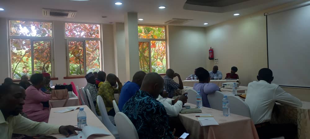 Earlier today, Mbale Central Market Executive Committee Planners sharing insights on food safety in Mbale City during the Good Food Parliament. @FRAUGANDA @rikolto