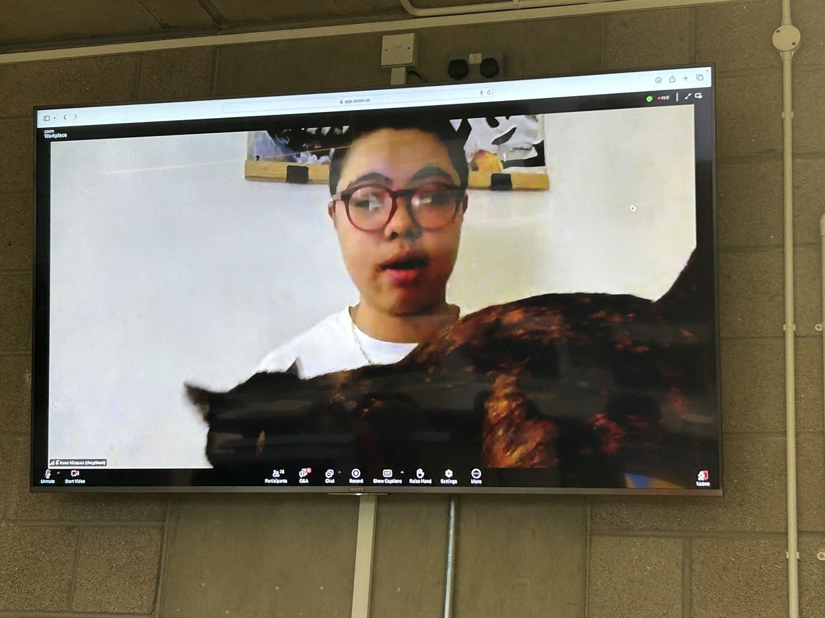 MisraSonali's tweet image. Love a lil cat appearance in publishing/book talks

#LCCDiversityPublish24