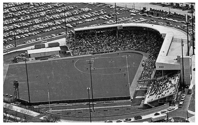 CLBClippers's tweet photo. you wouldnt last an hour in the asylum where they raised me https://t.co/892yl1lMyu