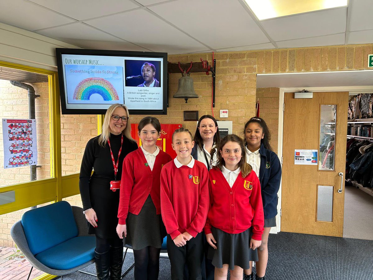 rogersjanna1's tweet photo. Fabulous time @UrsulaTaylorSch - Four wonderful guides who were beaming with pride about their school and told me about all the wonderful opportunities the school offers to the pupils. The Year 6 was so impressive. @MorrallVictoria @stalbansdioedu @StAlbansDMAT @Ravensdenhead https://t.co/1KSY6iySPl