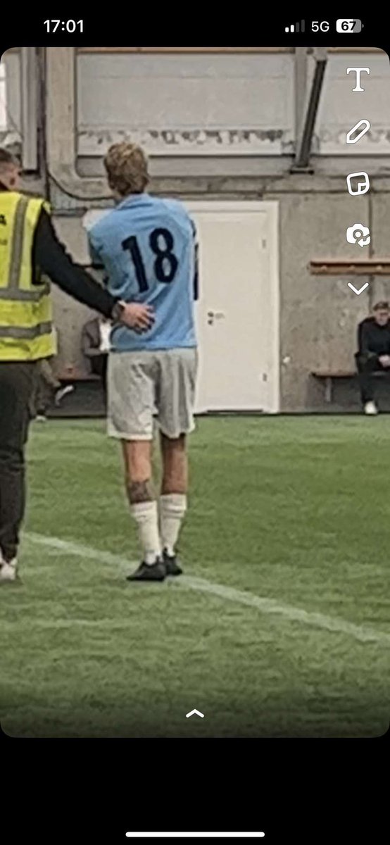 <a href="/kristjanoli/">Kristján Óli Sigurðsson</a> hvernig er það ef leikmaður er ekki skráður á skýrslu (allavega ekki númer) er það ekki auto win?