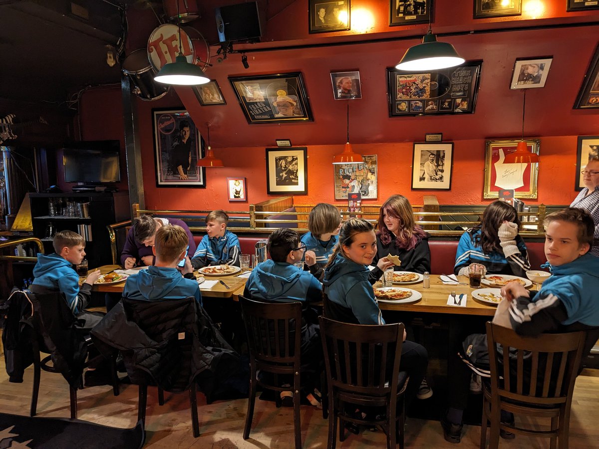 Great trip to the Natural history museum in Dublin. First years in Mr McAwley's class recently read the book In Pieces which is inspired by this museum. We also enjoyed a yummy lunch in Captain America's on Grafton Street :-) @jcsplibraries @ThomondCommColl