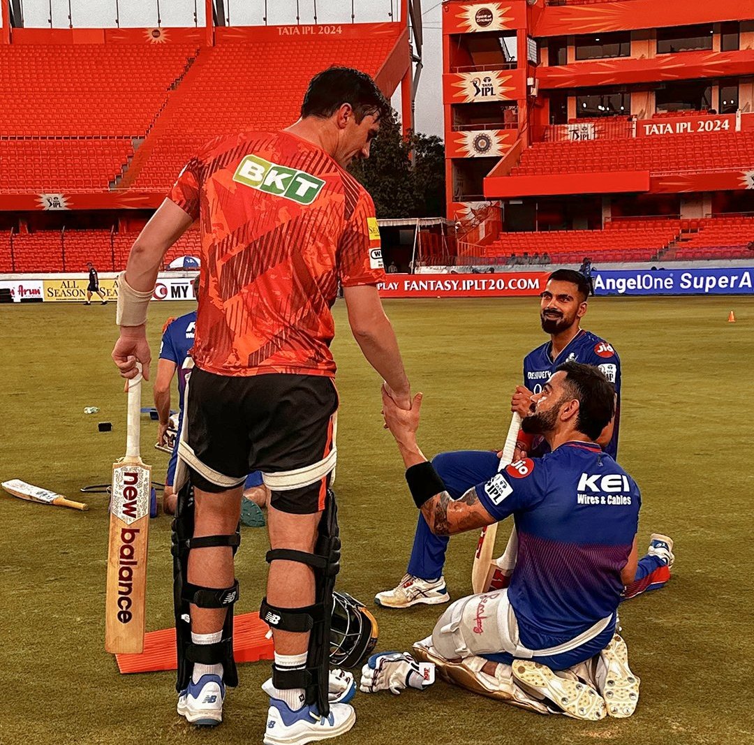 Pat Cummins - 3 sixes in 8 balls
Virat Kohli - 1 six in 48 balls 🤣

but chokli is promoting T20 cricket 😭🙏