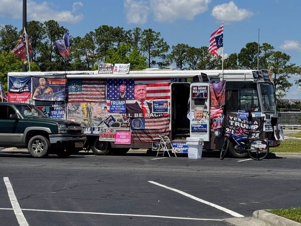 Spotted in Wilmington NC 🤩#Trump2024 🇺🇸