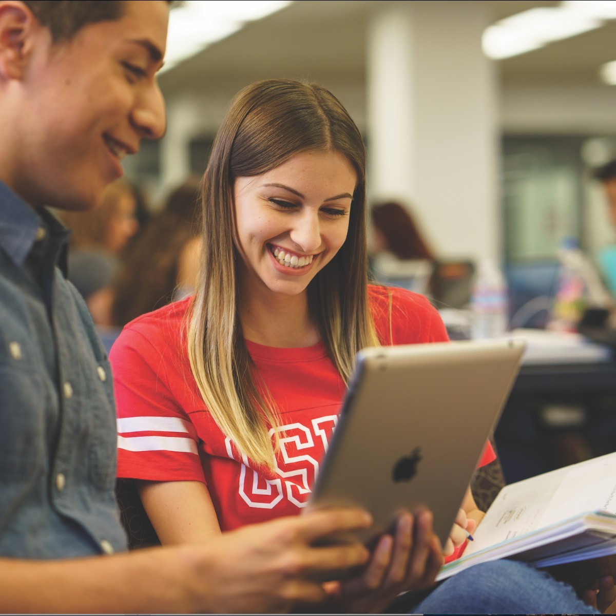 Good news! The FAFSA/CADAA priority deadline in California has been extended to May 2. Get your application in to maximize your opportunity to receive financial aid. #CSUN
