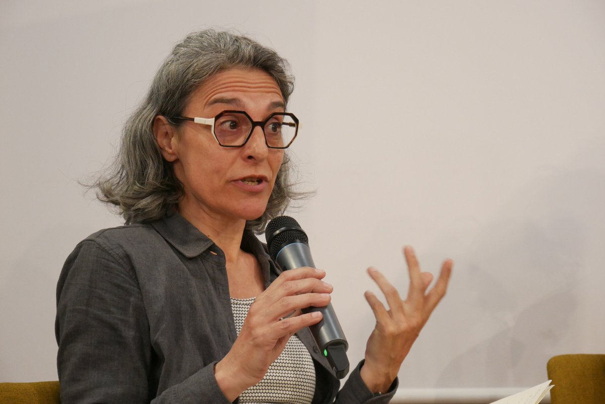 <a href="/XavierRosell/">Xavier Rosell</a> <a href="/insmilabcn/">insmilabcn.cat</a> <a href="/UABBarcelona/">Universitat Autònoma de Barcelona</a> <a href="/X_net_/">Xnet - Instituto para Digitalización Democrática</a> <a href="/UniBarcelona/">Universitat de Barcelona</a> «La creativitat té un paper fonamental en la transformació digital de les aules. Sobretot la possibilitat de creació i de les pràctiques #maker. Això ens permet obrir i desxifrar les tecnologies per a redissenyar-les.» — <a href="/AuntySue/">susanna tesconi</a> (<a href="/UOCuniversidad/">UOCuniversidad</a>)