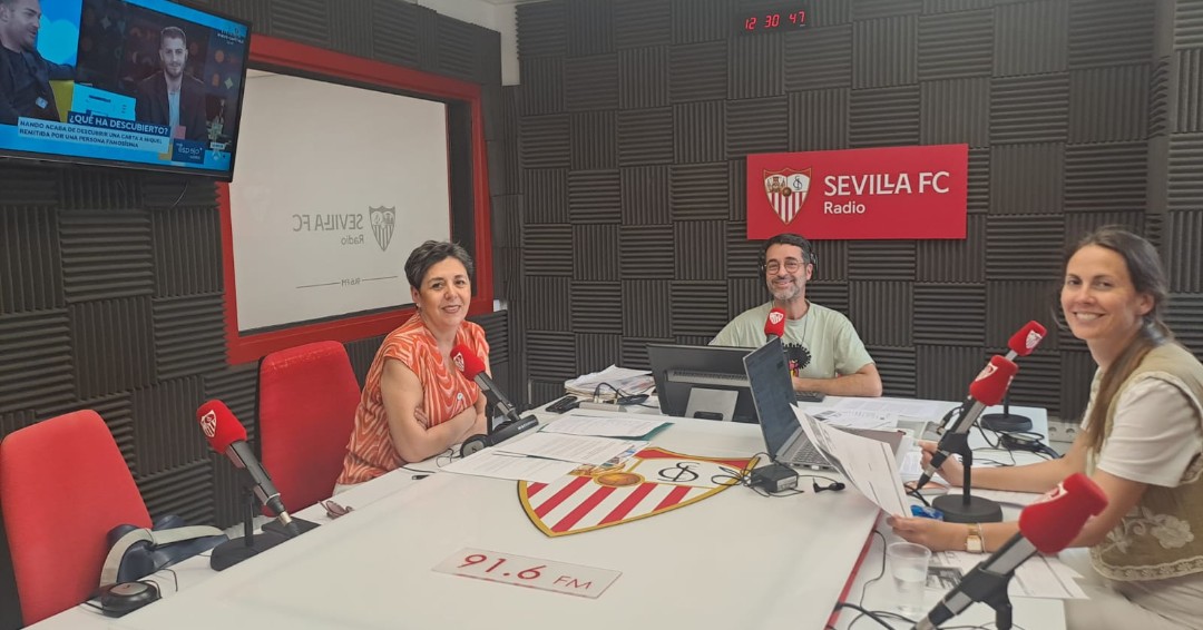 ICOESevilla's tweet photo. 📻SFC Radio entrevista a Yolanda Izquierdo en el magacine ‘Estilo Sevilla’, con Antonio Bejarano y Cristina Pérez
🔎+INFO: https://t.co/BgyHLG9Jxp
@SevillaFC
#SFCRadio #EstiloSevilla #FundaciónSevillaFC #ColegiodeEnfermería #promocióndelasalud #PlazaSanFrancisco #entrevista https://t.co/hG0ASIpdIz