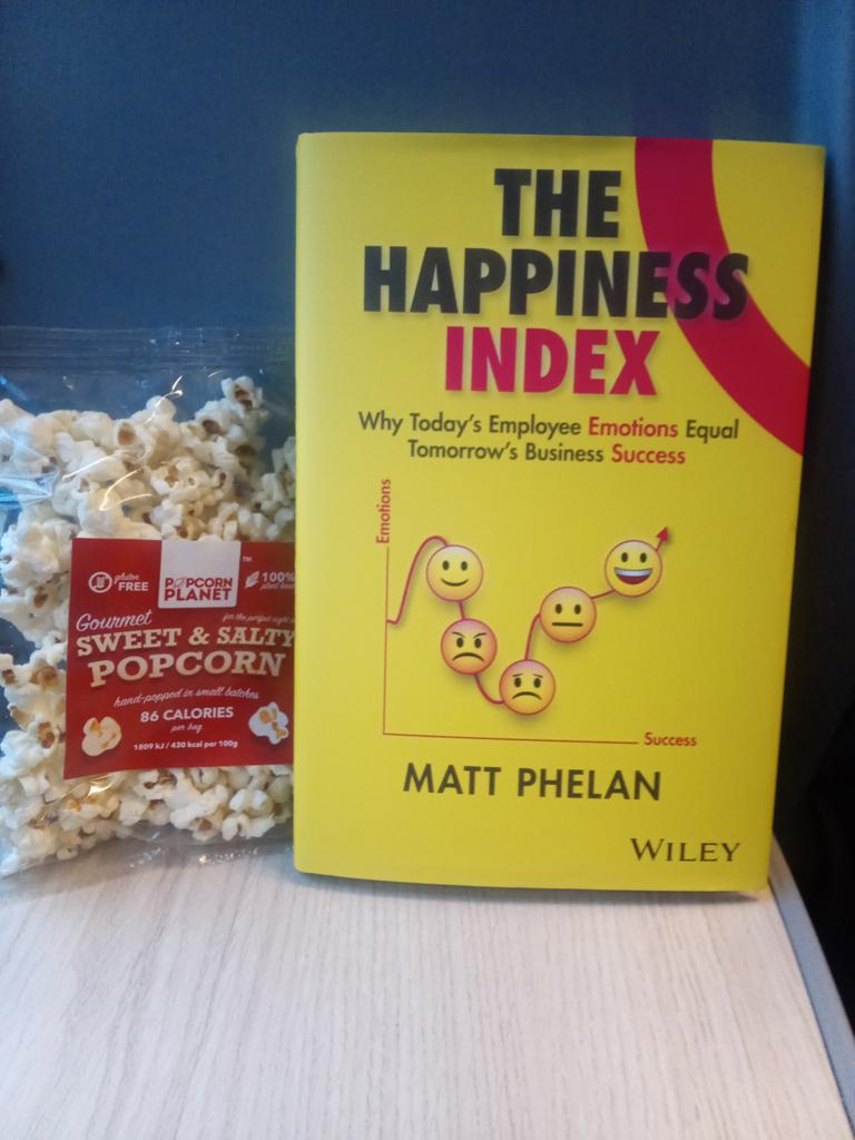 Annstow's tweet photo. All set with reading and snacks ๐
Thanks @happinessindex
#freedomtobehuman
#humanisework https://t.co/E8jxcmaBR7
