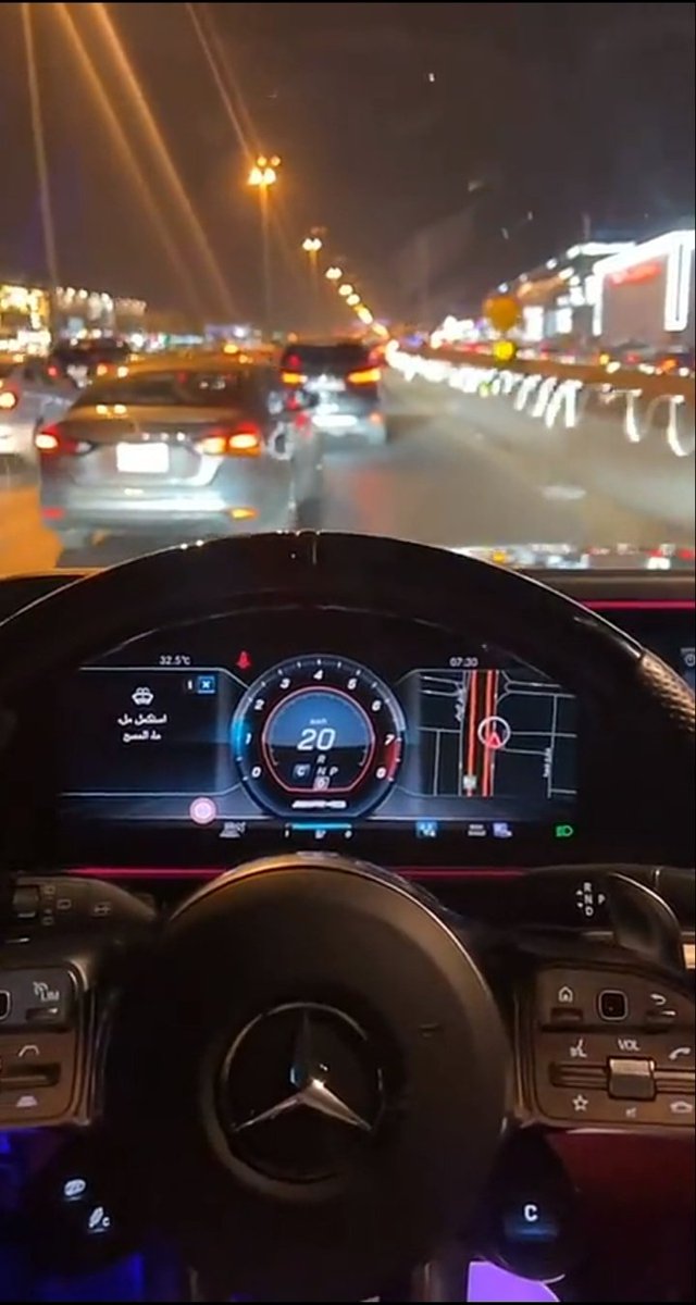 صار حبك مثل الايام من عمر السجين
تنحسب له من حياته وهو ما عاشها