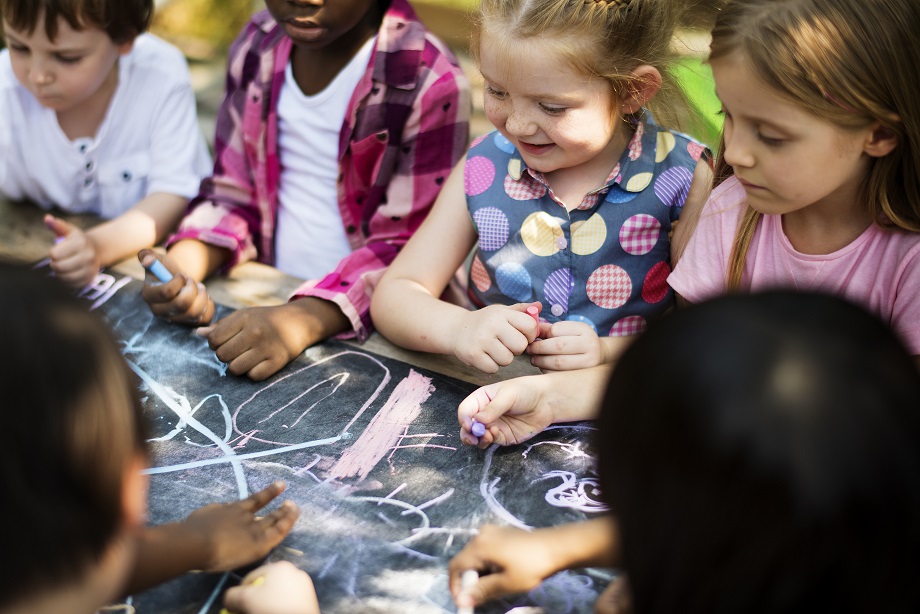 📢Calling all #EarlyChildhood Champions! Share your ideas at the #ISSAConference2024 — three strands, one goal: to ensure every child thrives! ⏰Submit your proposal by 13 May, 2024 📝Application form: bit.ly/44myJxG 💻For more details: issa.nl/content/issa-c…