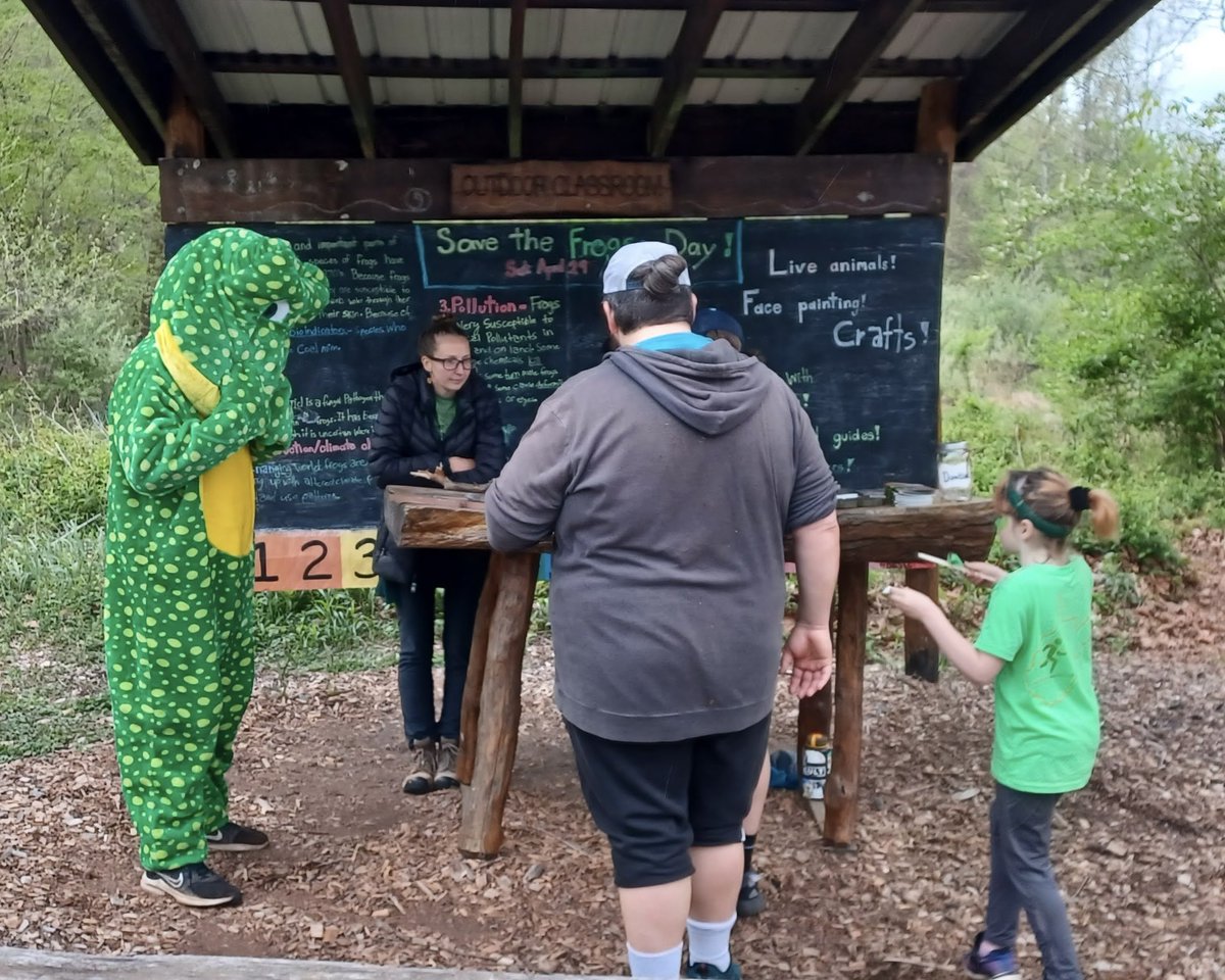 Our Save The Frogs Day event is this Saturday! 🐸 Stop by the Outdoor Learning Park from 10am to 2pm on April 27th for a fun-filled day featuring live animals, games, crafts, education, and more! This event is free and open to all ages.