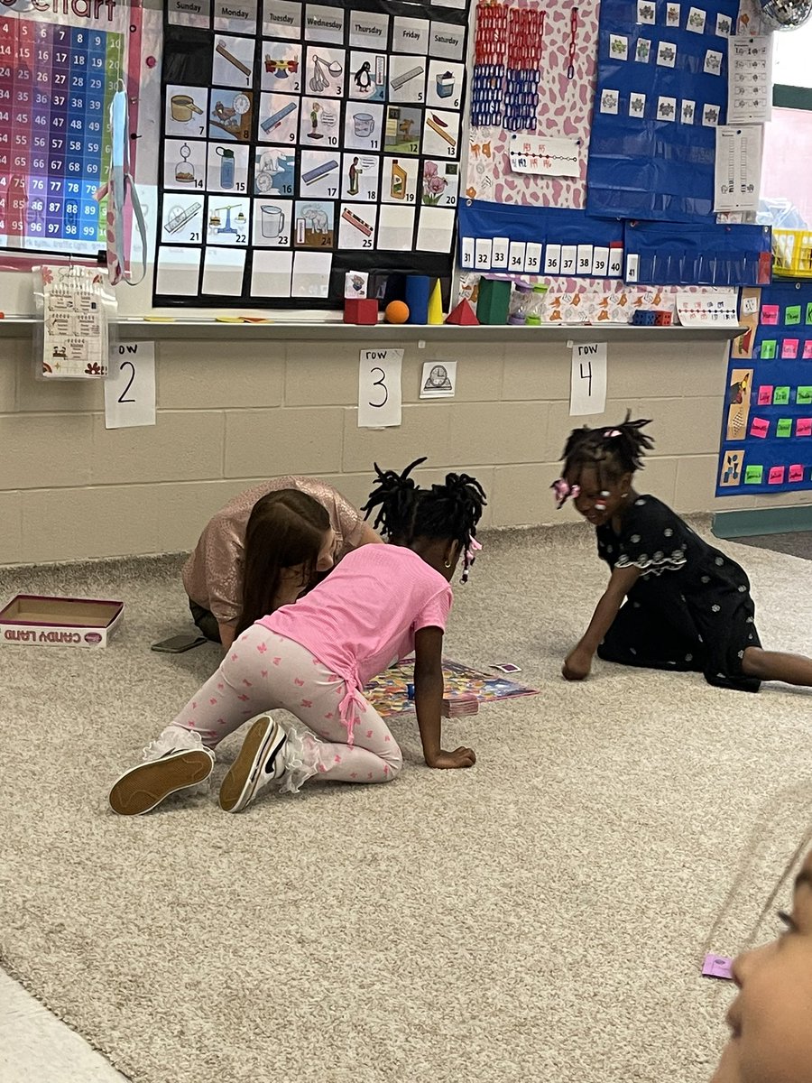 Rainy day recess turned into game day in kindergarten today! Nothing but smiles and laughter despite the weather! 🌧️🎲 #RainyDayFun @HumbleISD_MBE #shinealight #senditon #mbeisfamily #nextkidup #wearethelight #Humbleisdfamily @humbleisd