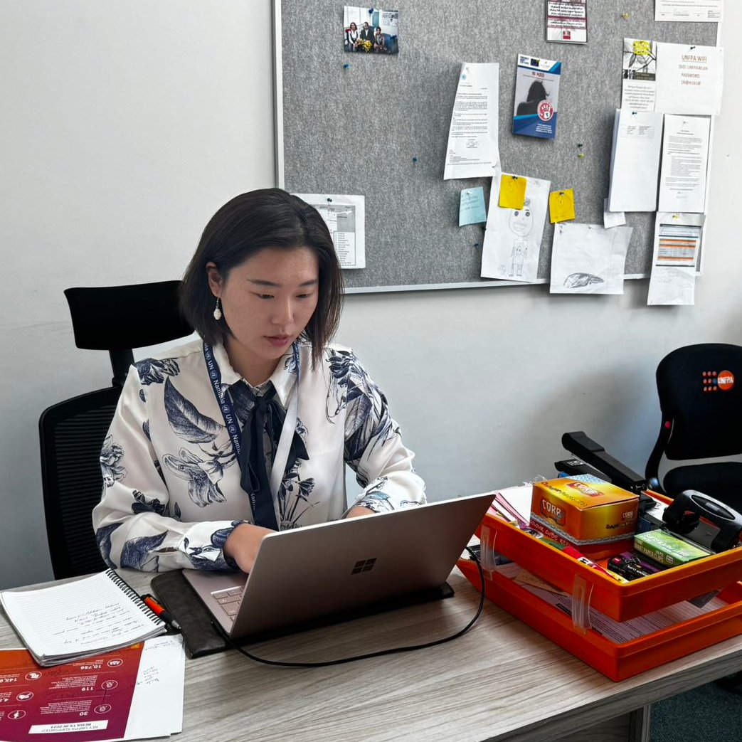 “To all the girls, you have what it takes to shine in #ICT. Don't let anyone tell you otherwise.”🩶 Whether you're into coding, design, or data analysis, UN Volunteer Yuka from Japan 🇯🇵 wants to remind you that there's a place for #GirlsInICT 💻