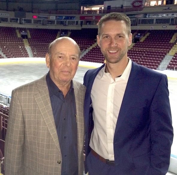 Our condolences to the family of legendary hockey commentator Bob Cole. Cole—seen here with Brad Gushue at the announcement for the 2017 Brier in St. John's—was an avid curler, competing at 2 Briers and 2 Canadian mixed for Newfoundland and Labrador. cbc.ca/news/canada/ne…