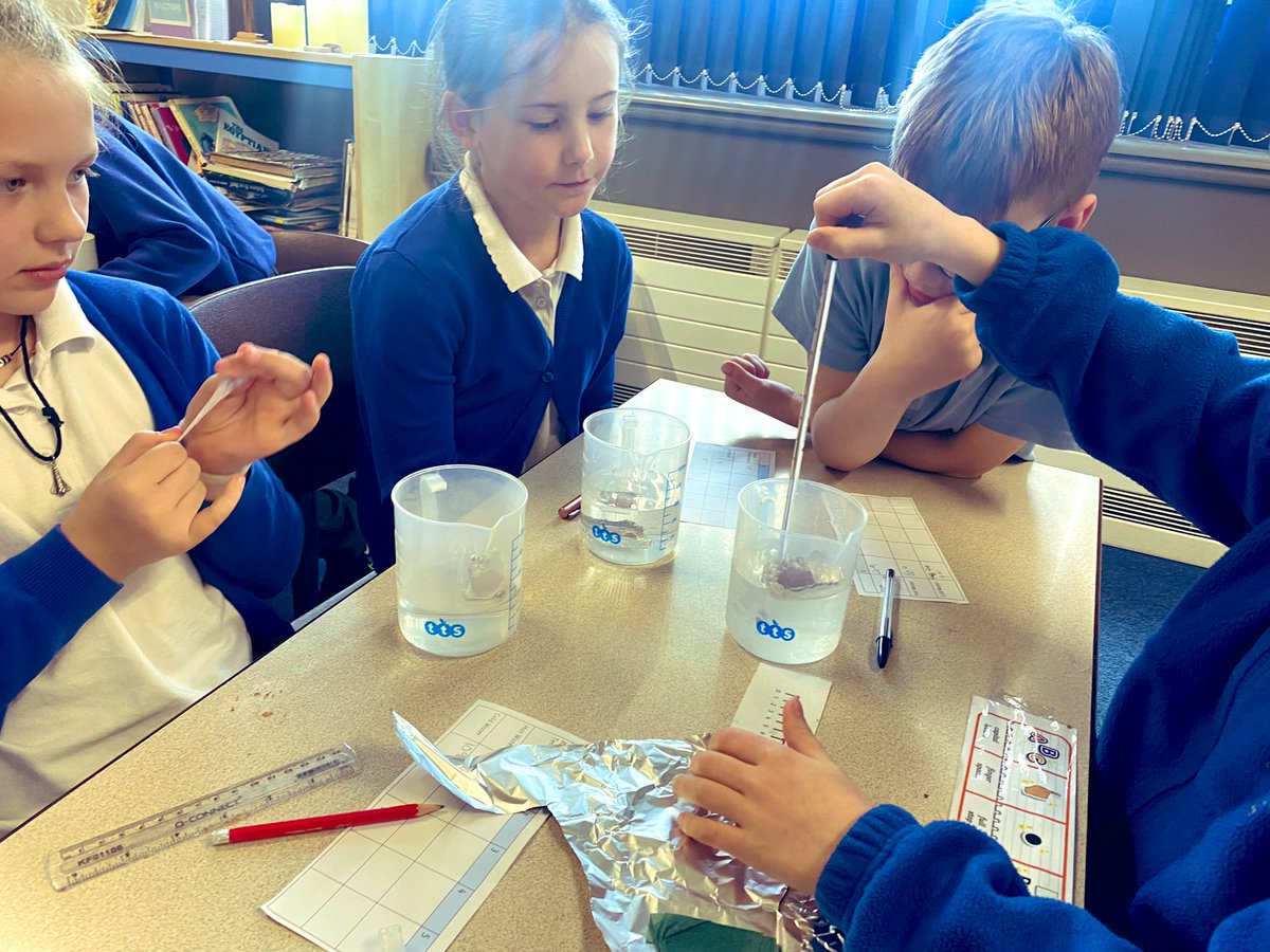 Sensational science! Year 4 investigating melting temperatures of solids, including chocolate. No they didn’t eat any 🤫😜 #patscience #pat4 #chemistry #eboractrust #primaryscience
