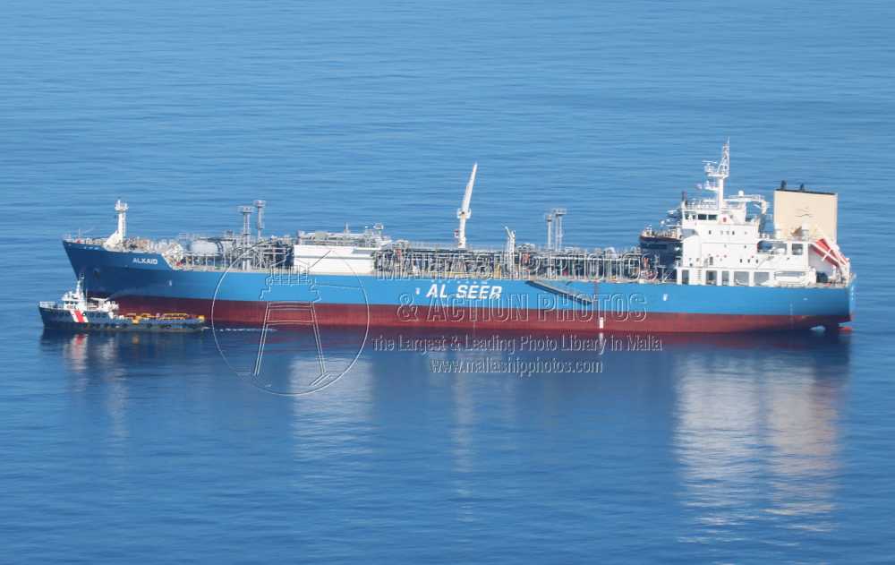 #Birdseyeview of the #UnitedArabEmiratesowned  #LPG #gascarrier #ALKAID #anchored  #offshoreMalta while #upliftingbunkers - 15.03.2024 - maltashipphotos.com - NO PHOTOS can be used or manipulated without our permission
