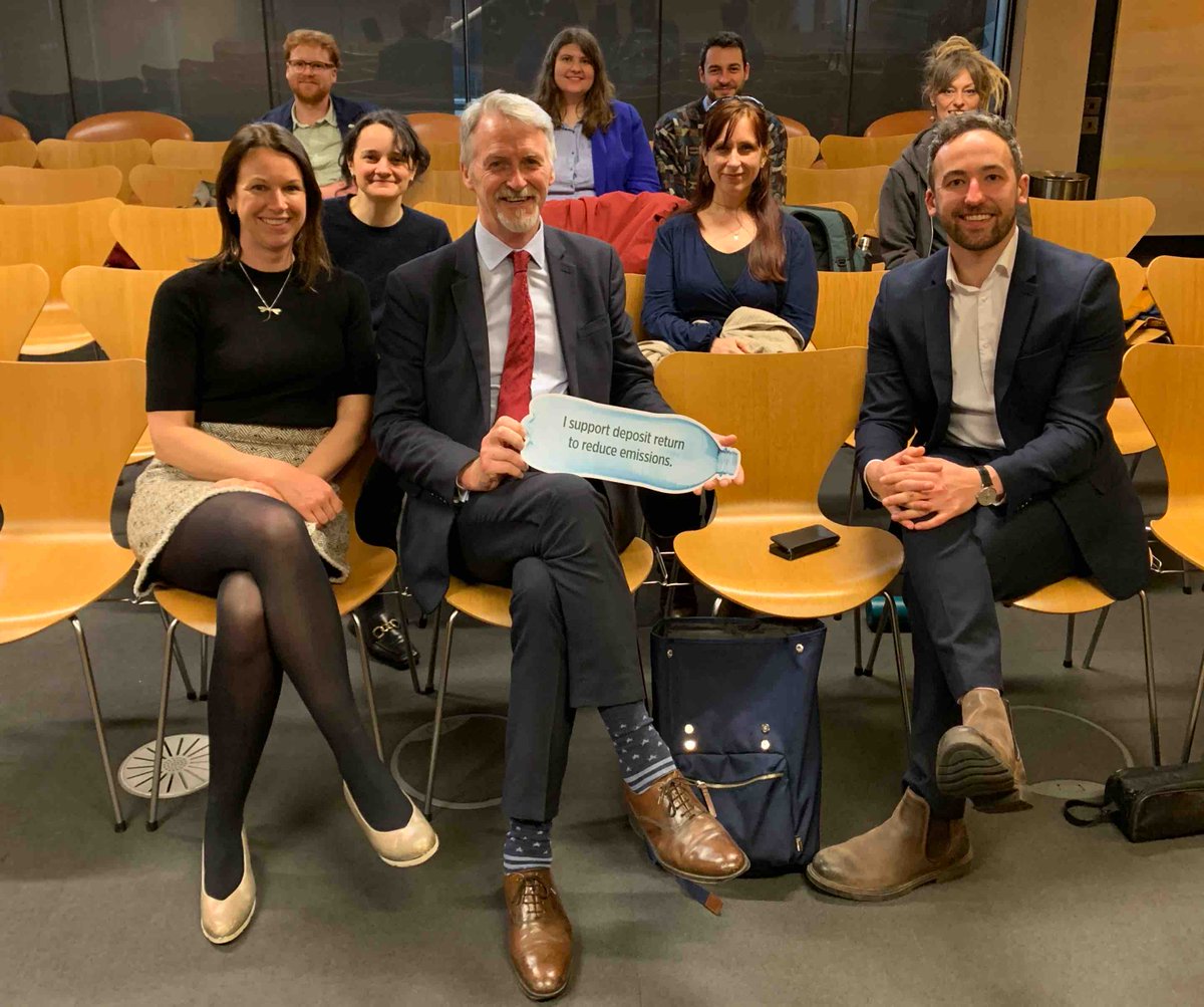 Diolch to the representatives of the environmental groups that came to the Senedd yesterday and shared their valuable insight with the Cabinet Secretary. @foecymrucydd @SeahorseEnv @reloop_platform @siannysykes @surfersagainstsewage @keep_wales_tidy