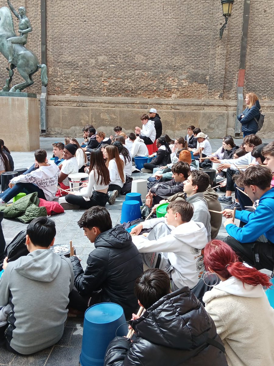ieselpicarral's tweet photo. Fantástica mañana a la que hemos pasado en la Plaza San Felipe en nuestro concierto de #musiqueando2024
Gracias a nuestro alumnado de 1ESO y 3ESO por su compromiso y su disfrute de la música.
@zaragoza_es
@GobAragon @C_ComunicativAr
#educaconmusica #musiqueando @InnovaEducAr https://t.co/DmIvZDPxx5