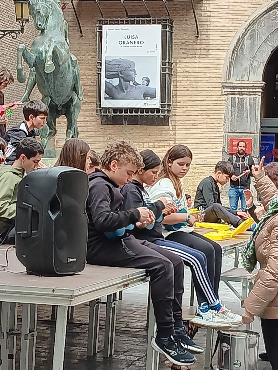 ieselpicarral's tweet photo. Fantástica mañana a la que hemos pasado en la Plaza San Felipe en nuestro concierto de #musiqueando2024
Gracias a nuestro alumnado de 1ESO y 3ESO por su compromiso y su disfrute de la música.
@zaragoza_es
@GobAragon @C_ComunicativAr
#educaconmusica #musiqueando @InnovaEducAr https://t.co/DmIvZDPxx5