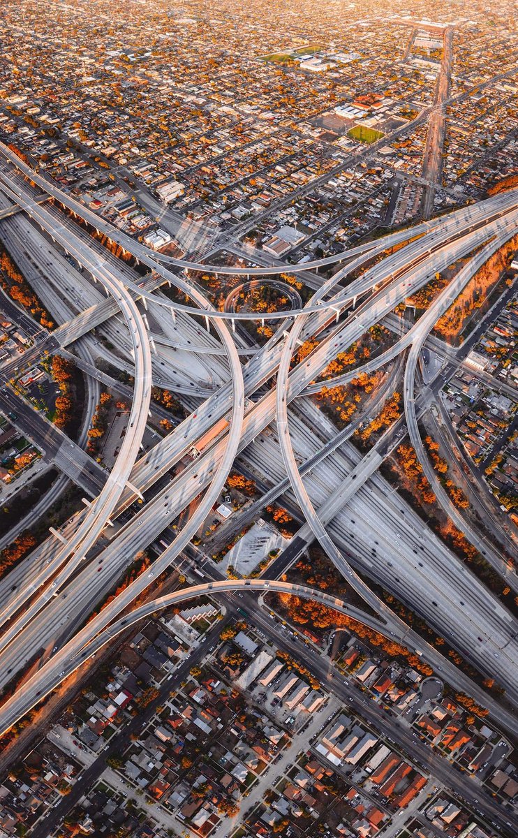 El sistema de carreteras en Los Ángeles es de otro nivel. 📸