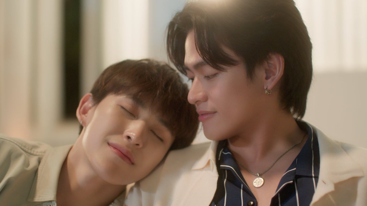 DeepNightSeries's tweet photo. "จบบริบูรณ์" 💙
Deep Night The Last Episode
#DeepNightEP8 https://t.co/KrMemaz9JW