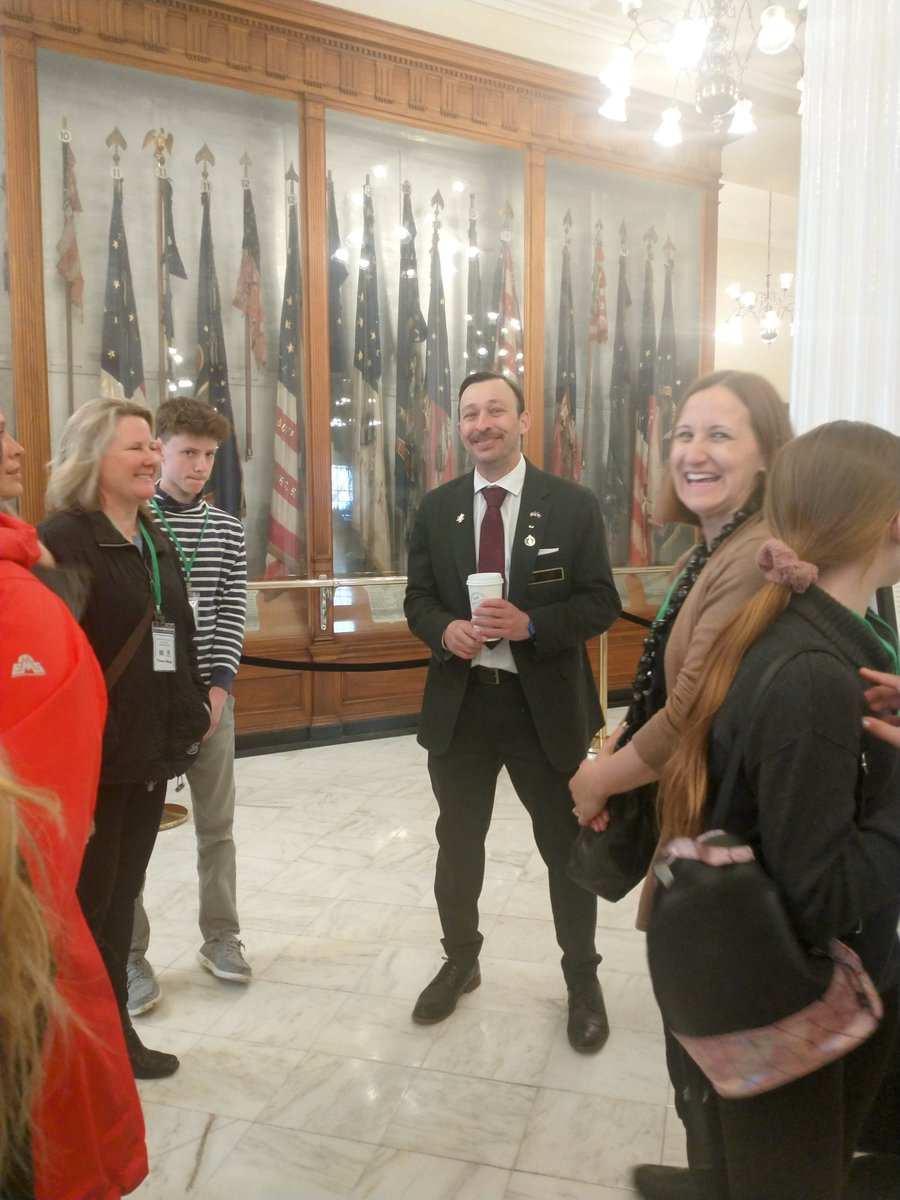 Deputy Speaker Steven Smith & Rep. Margaret Drye welcomed the 4H Club from Sullivan County to the Chamber and discussed what went into being a state legislator. @NHVOICEOFFICIAL Rep. Tim Cahill also spoke to the group and discussed some of the issues being tackled under the Dome.