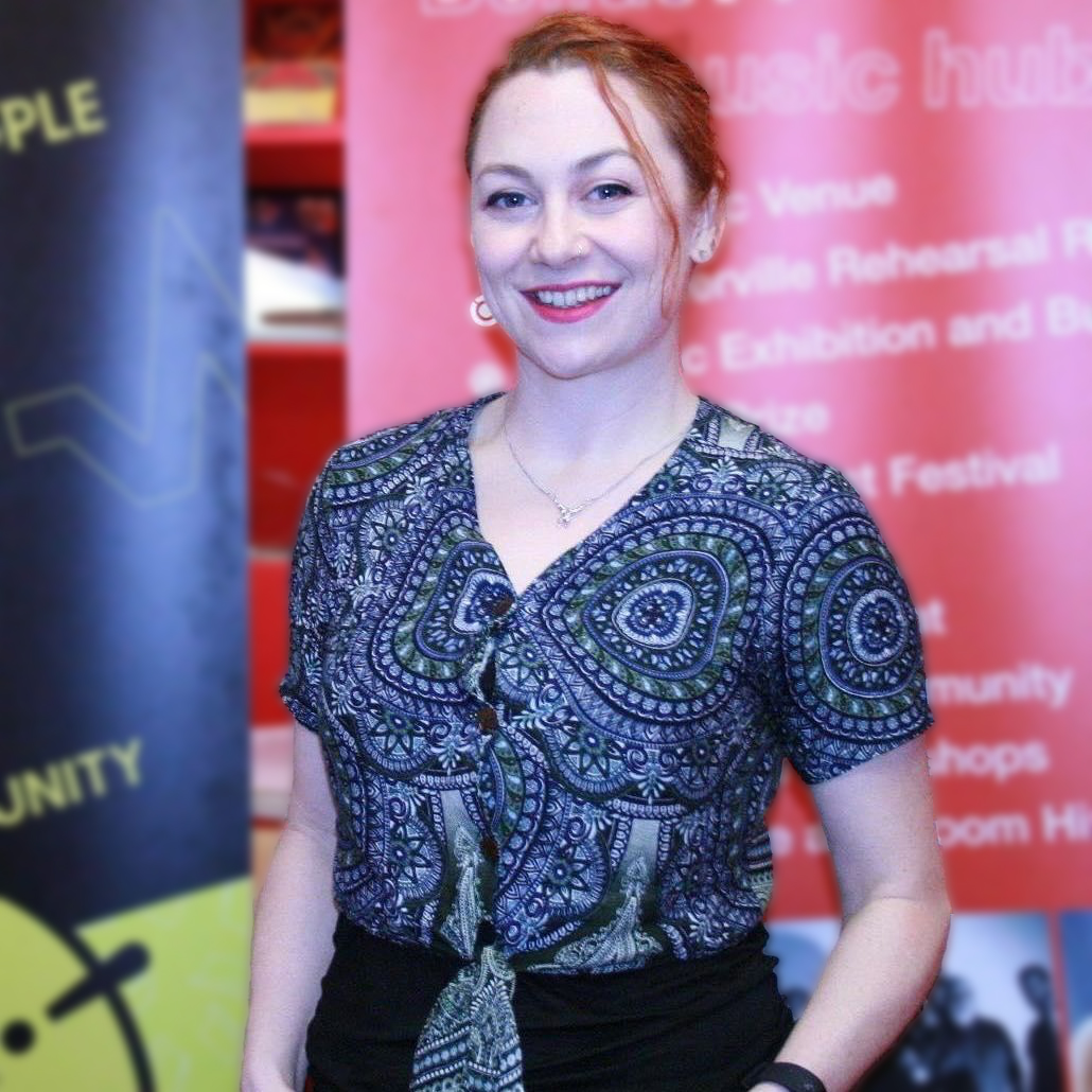 bbcgaeilge's tweet image. Ar Blas le @CaoimheChats - Turas Úr @ProinOC  ar Shliabh gCuillinn, ceol nua áitiúil le Caoimhe Ní Chonaill, agus léirmheas ar albam @taylorswift13 le @kathryn_mullan.

19:30 @bbcsounds, @bbcradioulster @bbcradiofoyle

#gaeilge #ceol