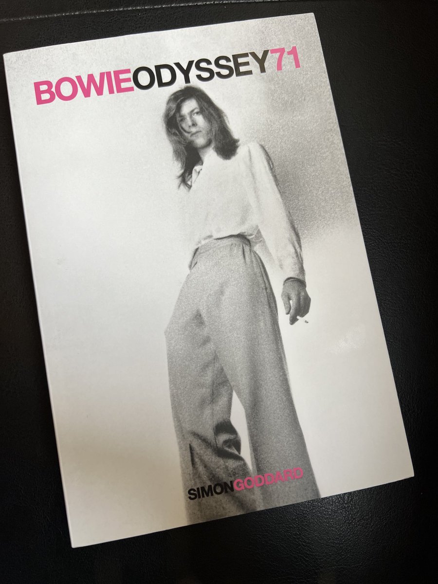 Is the phrase ‘unputdownable’? Tremendous. Next stop - 72. Can’t wait… ⁦@DavidBowieReal⁩