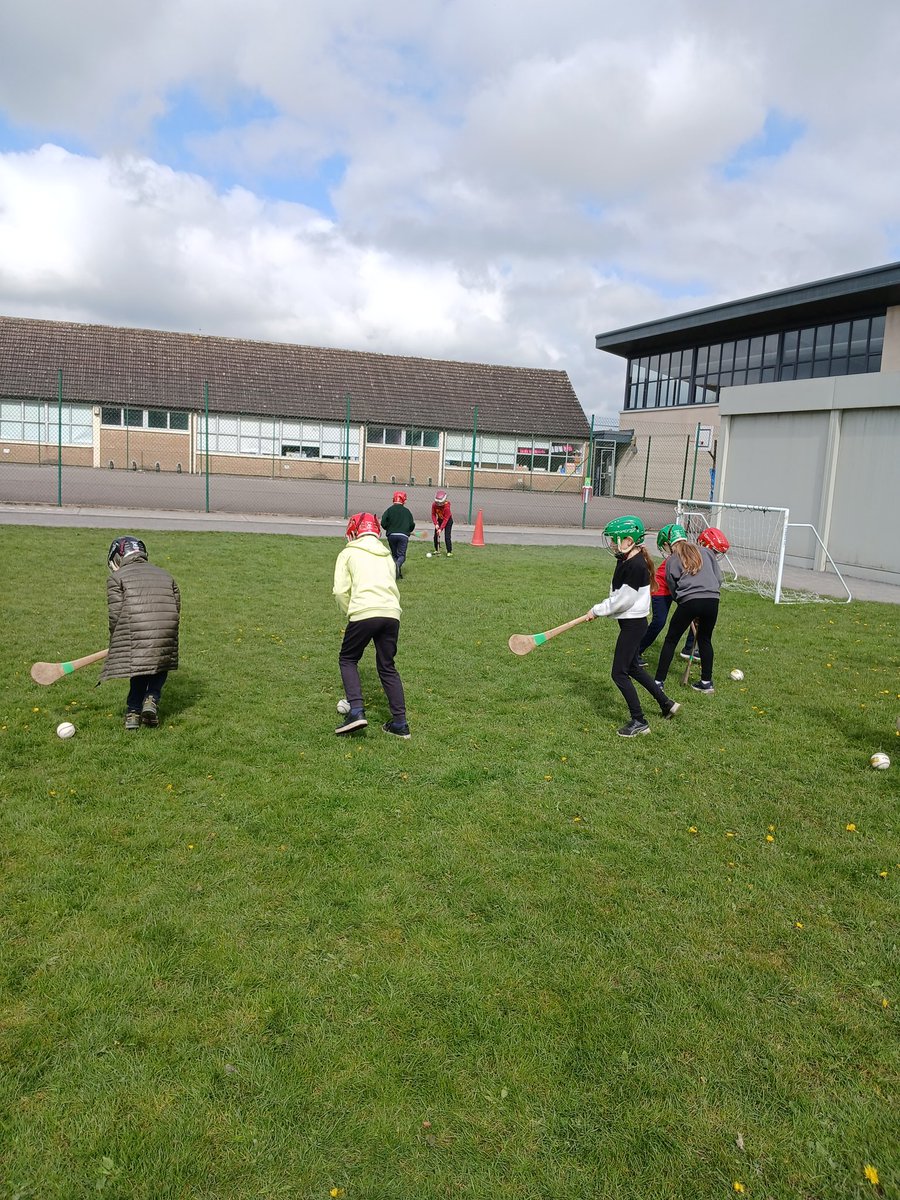 Having been away from schools for a couple of days over the last few weeks doing the coach developer course, schools programme is back in full swing for the final term of the year in the @DelvinGaa schools of Crowenstown, @ErnansNs & St. Tola's N.S.

@coachingwh @gaaleinster