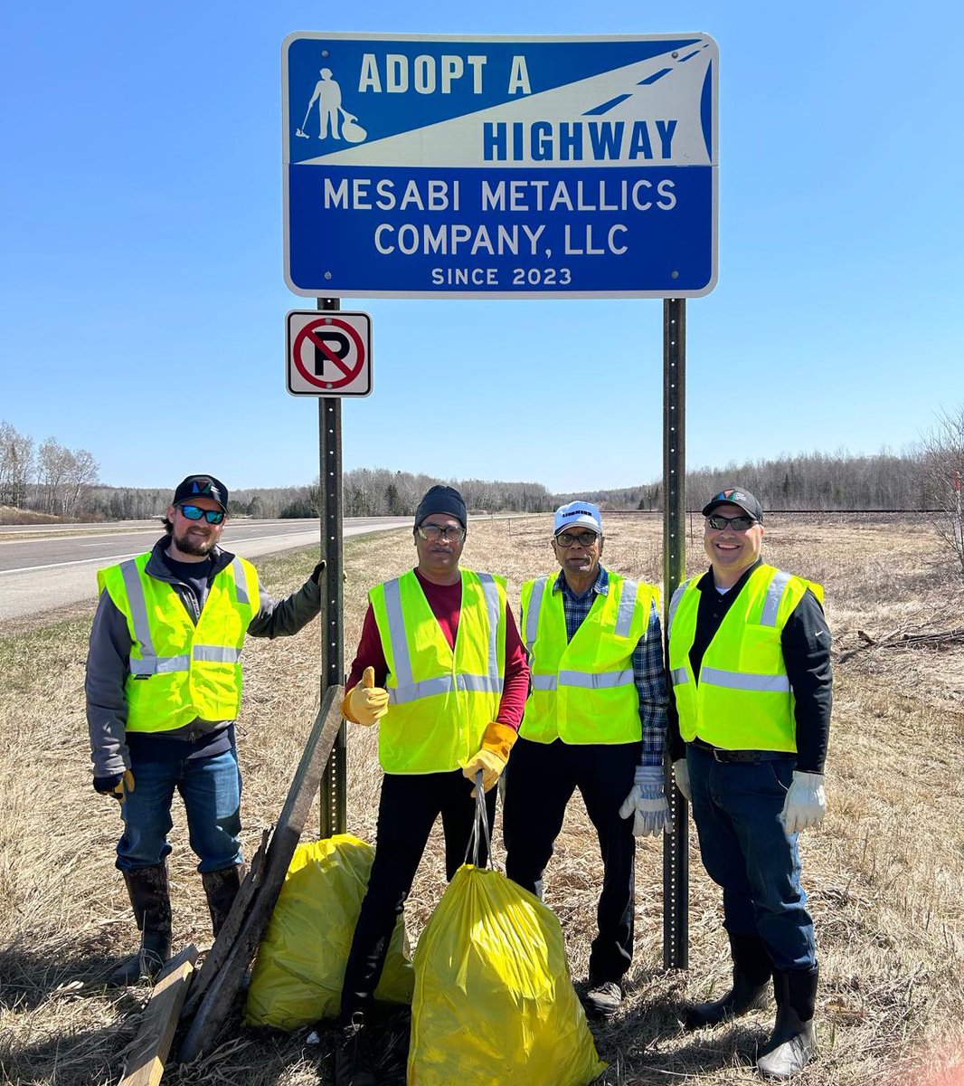 Mesabi team is out doing our part for some spring cleaning on our adopted stretch of 169 between Keewatin and Nashwauk! 🧹