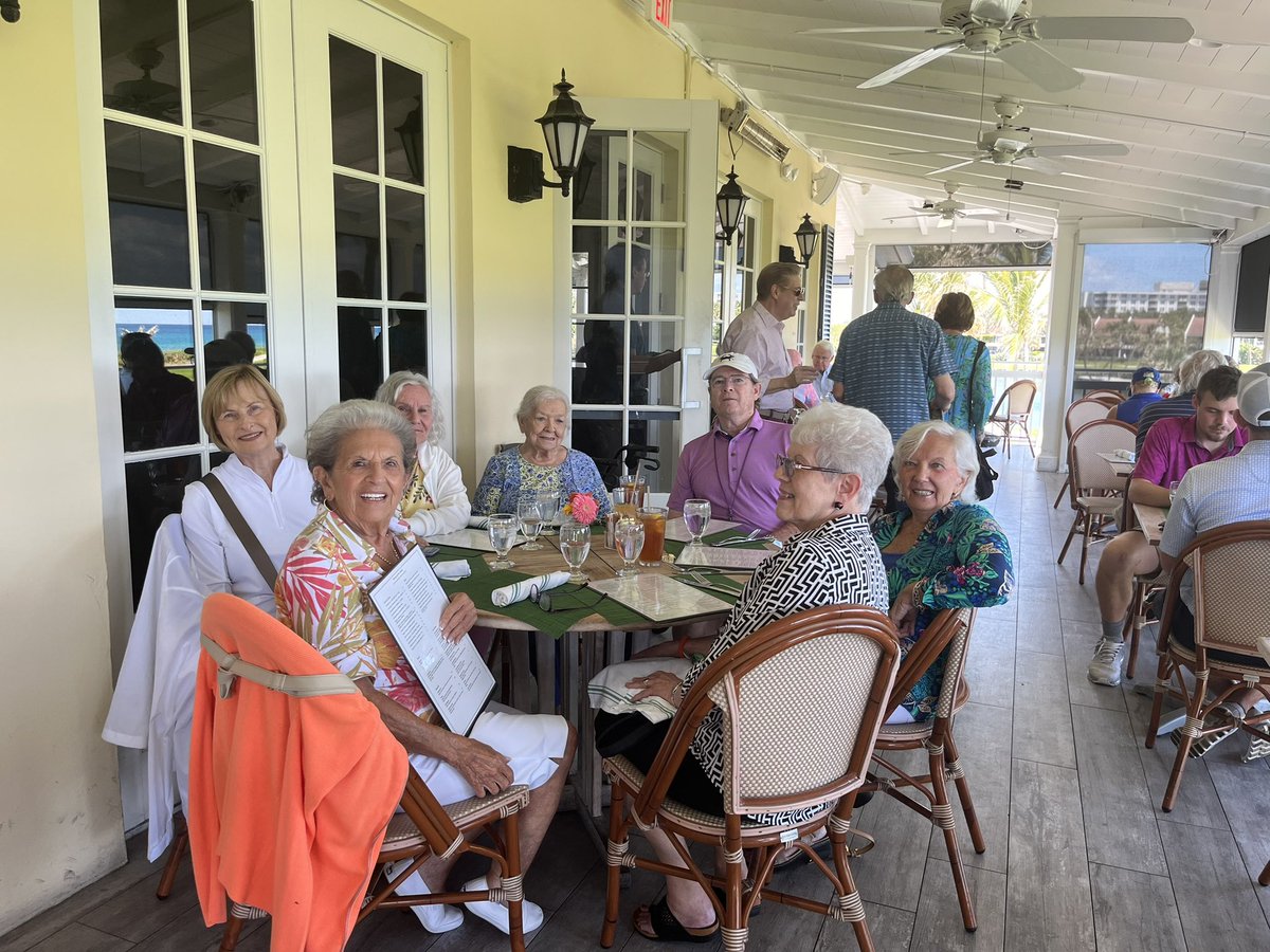 Another enjoyable outing for our residents.
#lunch #unitedgroup