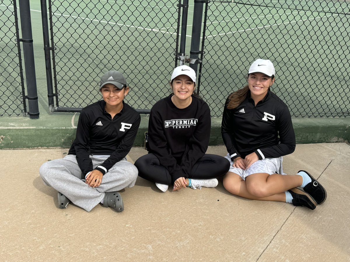 We are fired up to see our Tennis kiddos in action at our district meet! Outstanding skills and sportsmanship! @EctorCountyISD @ScottMuri @odessahstennis